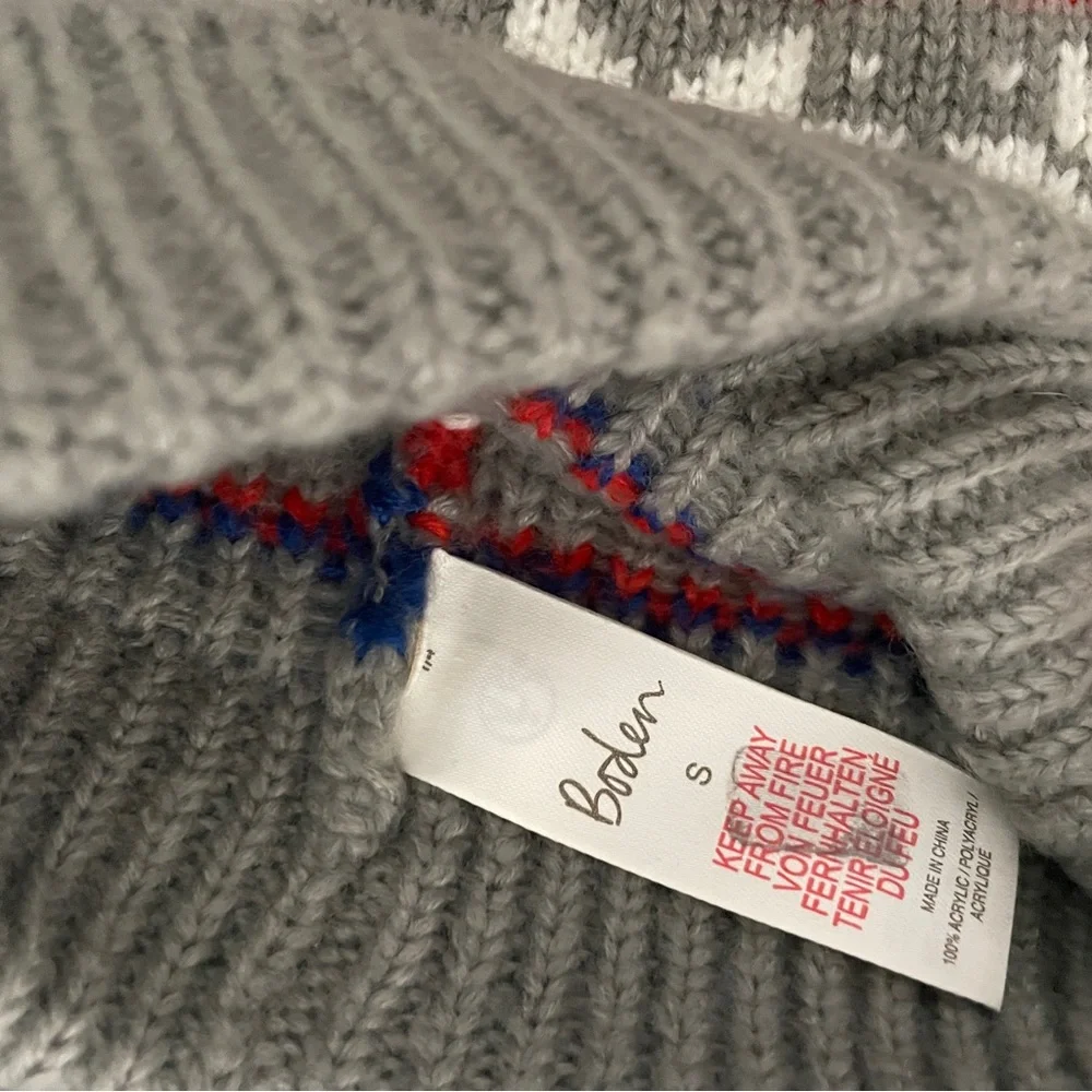 Boden Fair Isle Knit Grey Beanie Toboggan Snowflake Pattern